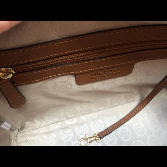 Michael Kors Selma large satchel - Picture 7 of 8